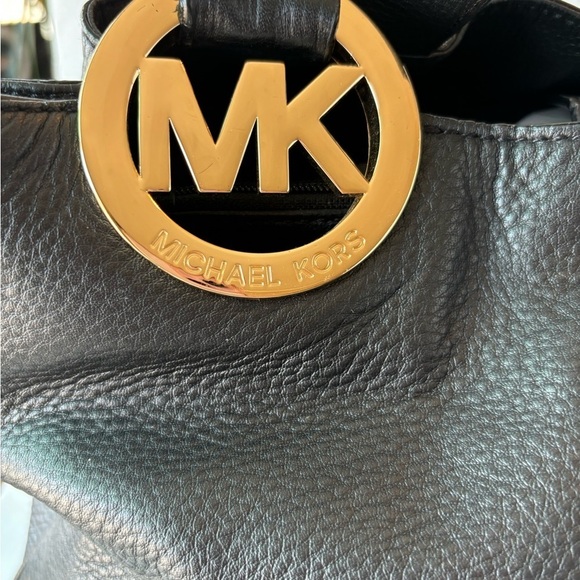 Michael Kors Pebble Leather Large Tote - Picture 10 of 12